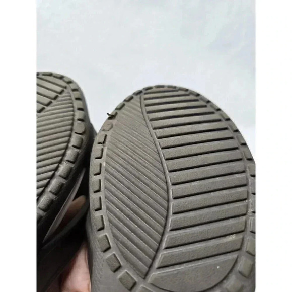 CROCS Cyprus Womens Sz 8 Low Wedge Sandals Brown Pink Criss-Cross Strap Slip On - Picture 5 of 11